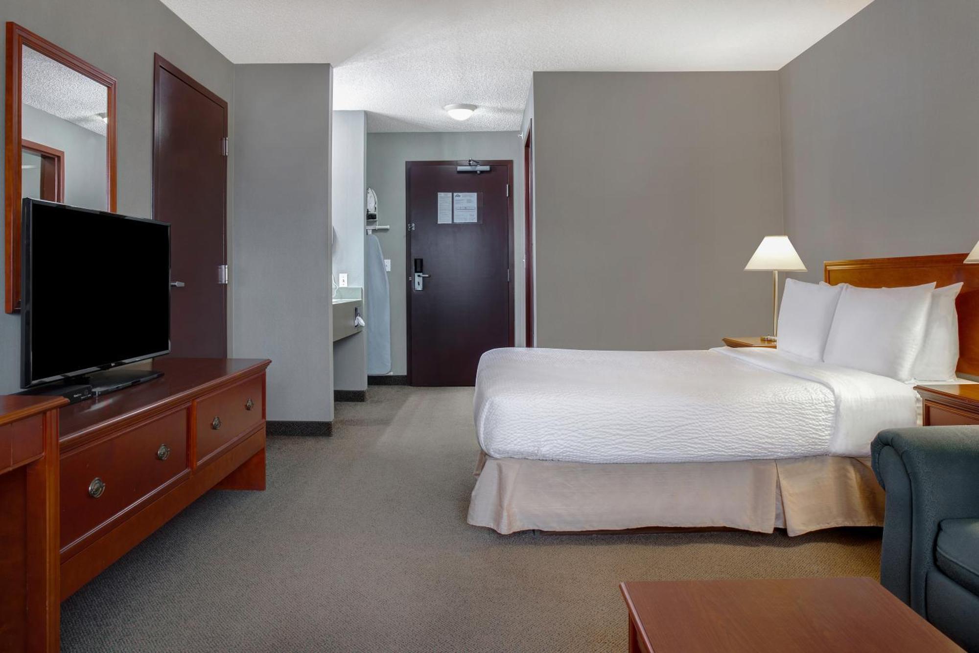 Days Inn By Wyndham Whitecourt Exterior foto