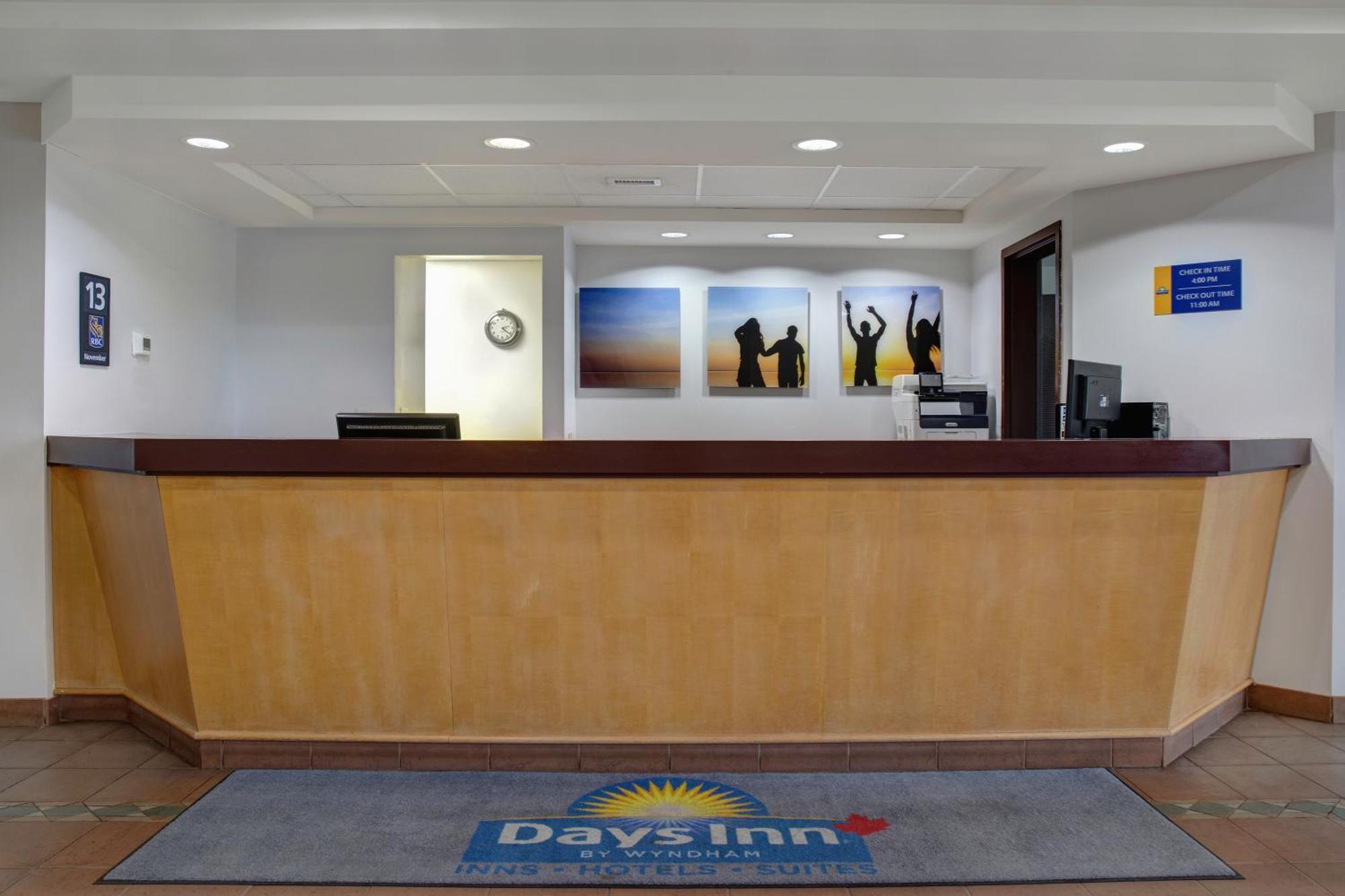 Days Inn By Wyndham Whitecourt Exterior foto