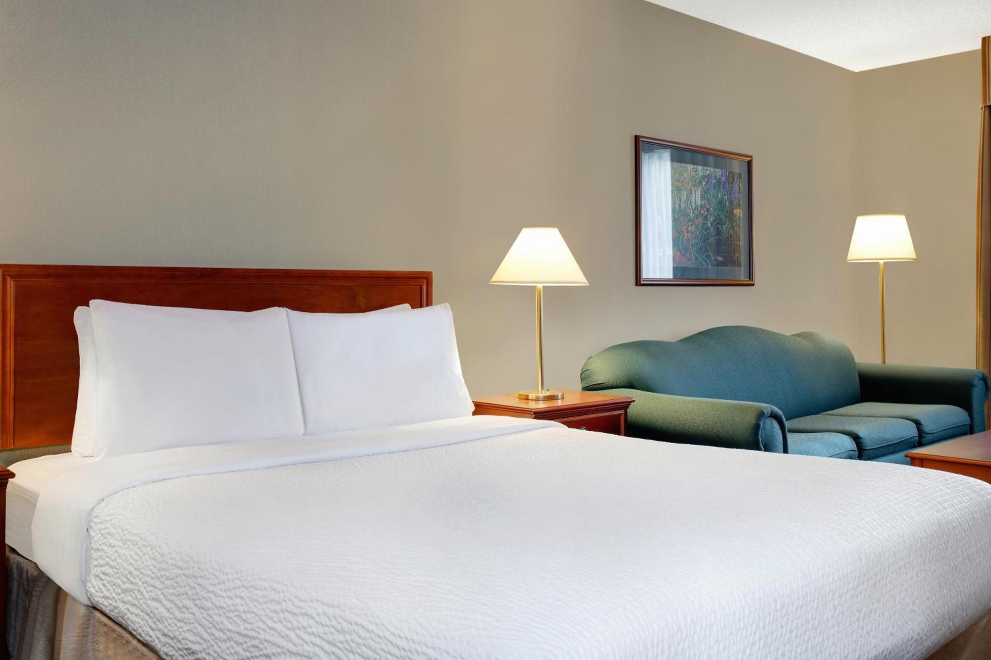 Days Inn By Wyndham Whitecourt Exterior foto