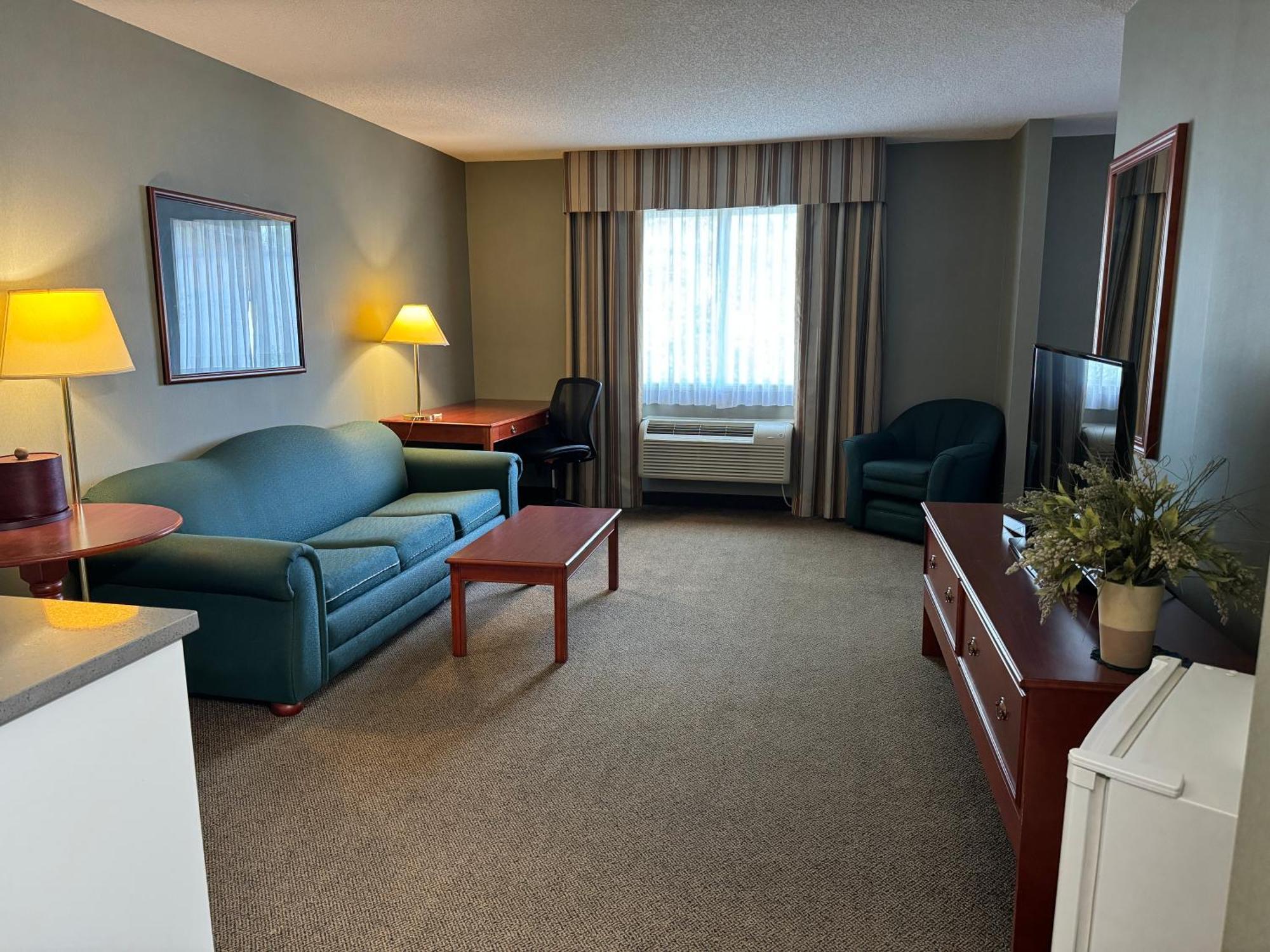 Days Inn By Wyndham Whitecourt Exterior foto
